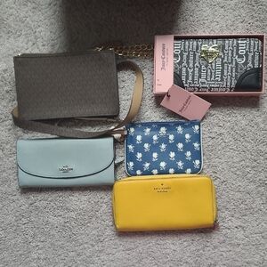 SOLD 🟥 wallet Bundle Luxury Mid Brands